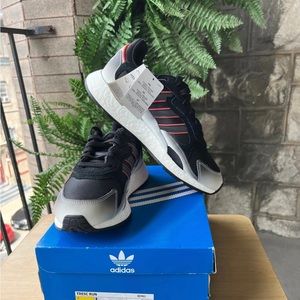 Adidas shoes Tresc Run size 9